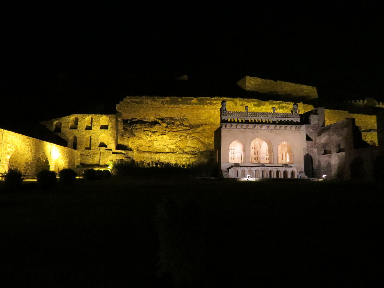The granite hill of Golconda — a natural citadel rising from the Musi plain